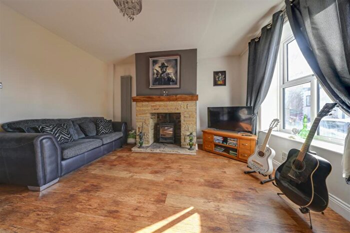 3 Bedroom Terraced House For Sale In Alder Bank, Rawtenstall, Rossendale, BB4