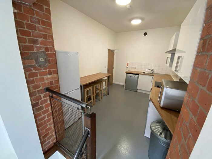 6 Bedroom Flat To Rent In Lower Brown Street, , Leicester, LE1