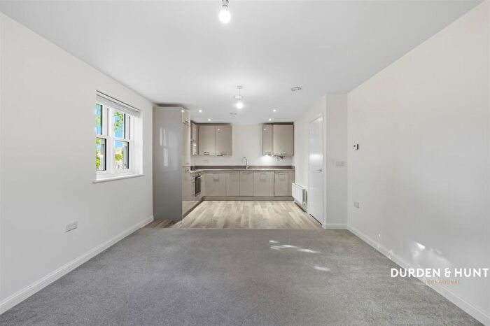 1 Bedroom Apartment To Rent In Dragoon Road, Colchester, CO2
