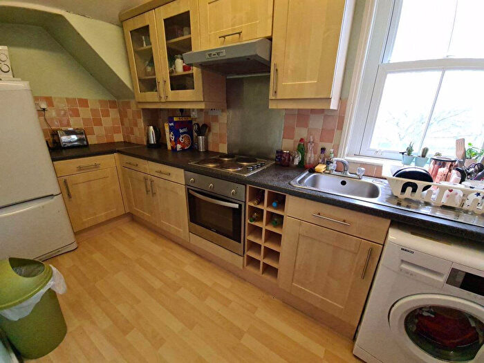 1 Bedroom House To Rent In Moorland Road, Leeds, LS6