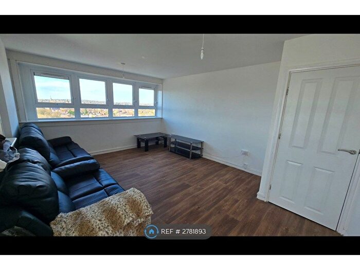 2 Bedroom Flat To Rent In Truro Tower, Birmingham, B16