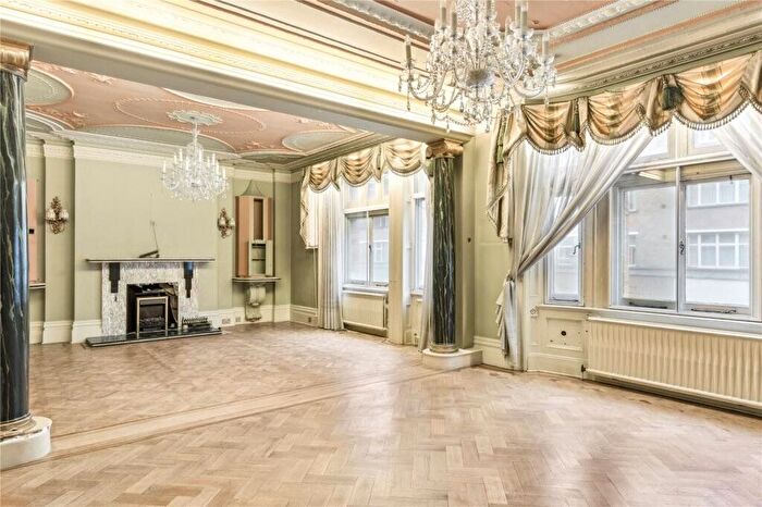 3 Bedroom Flat For Sale In Sloane Street, Knightsbridge, SW1X