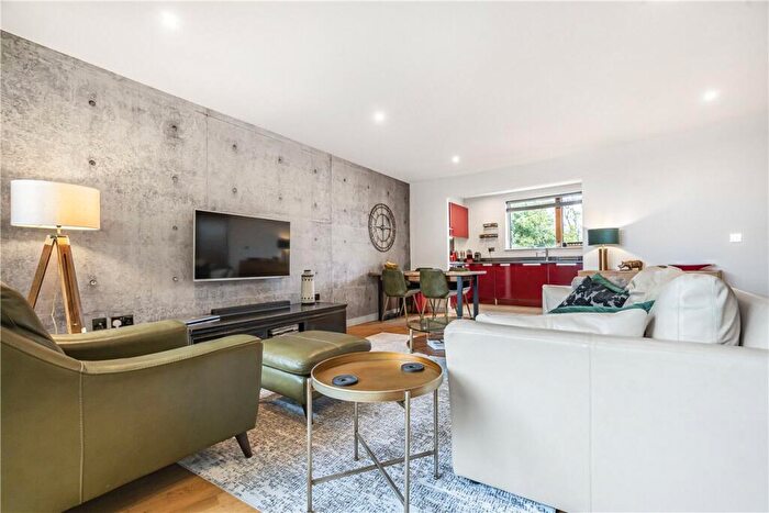 2 Bedroom Apartment To Rent In Five Mile Drive, Oxford, Oxfordshire, OX2