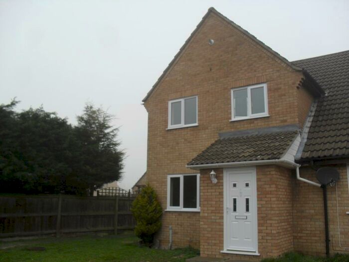2 Bedroom Cluster House To Rent In Stanch Hill Road Sawtry Peterborough, PE28