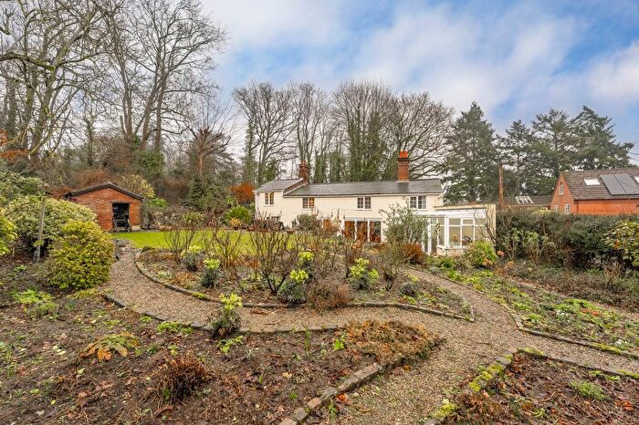 4 Bedroom Detached House For Sale In Boundary Lane, Norwich, NR7