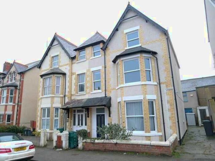 1 Bedroom Flat To Rent In Lawson Road, Colwyn Bay, LL29