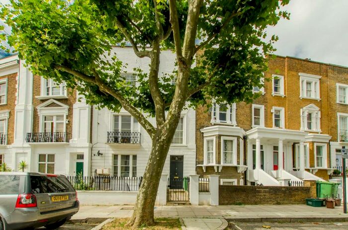 3 Bedroom Flat To Rent In Albert Street, Camden, London, NW1