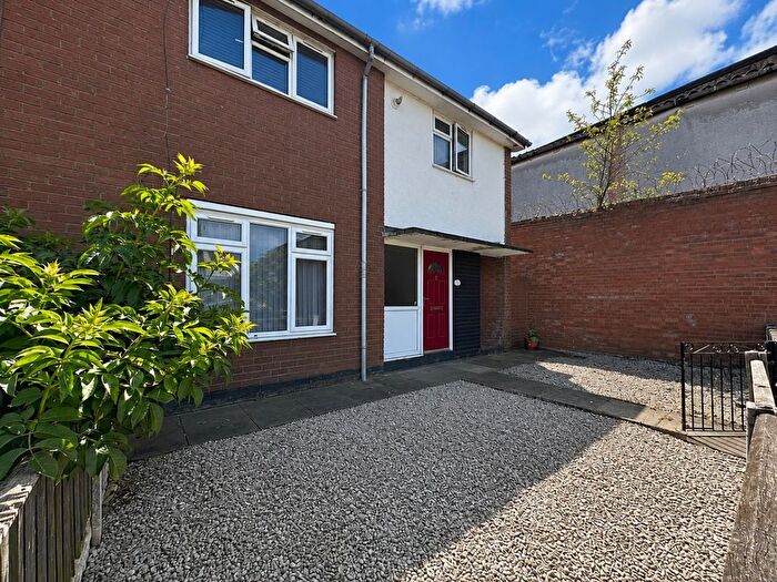 4 Bedroom Semi-Detached House For Sale In Swan Street, L13
