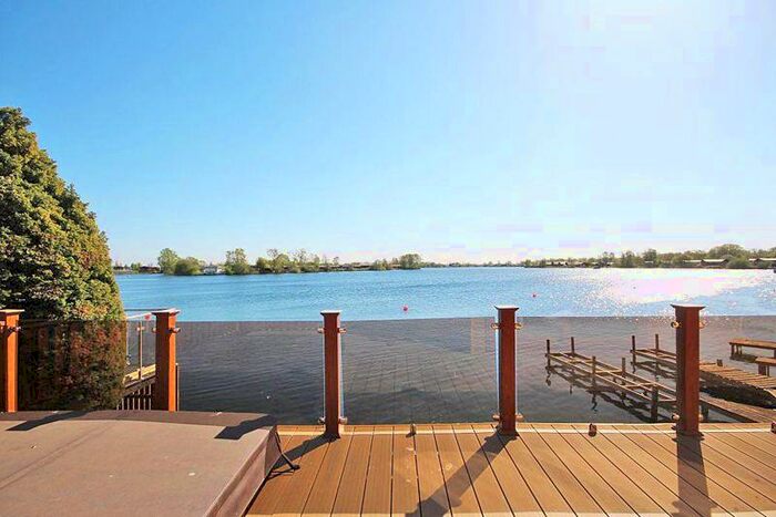 2 Bedroom Lodge For Sale In Ridgewood Lodge, Tattershall Lakes, Tattershall, LN4