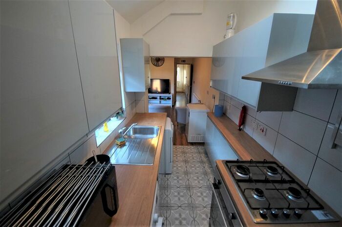 4 Bedroom Terraced House To Rent In Nicholls Street, Hillfields, Coventry, CV2