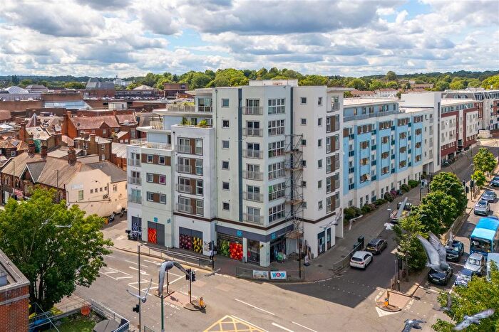 1 Bedroom Flat For Sale In Station Approach, Epsom, KT19