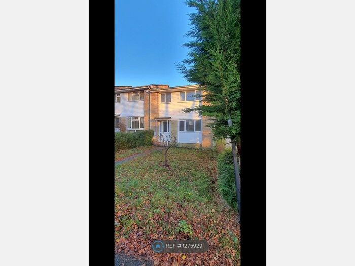 3 Bedroom Terraced House To Rent In Dunster Close, Southampton SO16