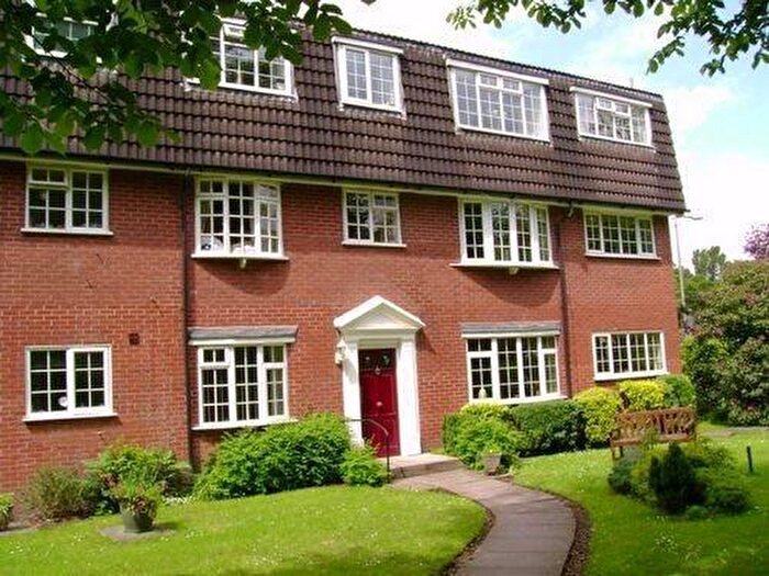 1 Bedroom Apartment To Rent In Hawthorn Lodge, Bramhall Lane, Stockport, SK3