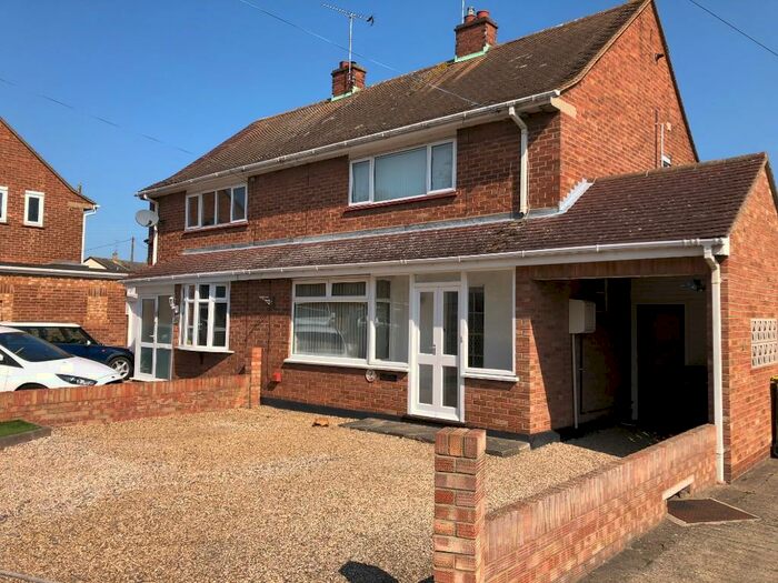 2 Bedroom Semi-Detached House To Rent In Parklands Avenue, Rayleigh, Essex, SS6
