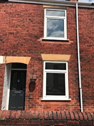 2 Bedroom Terraced House To Rent In Ashfield Road, S41