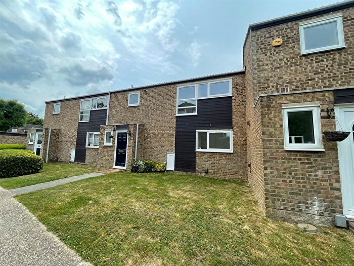 4 Bedroom Terraced House To Rent In Farmholt, New Ash Green, DA3