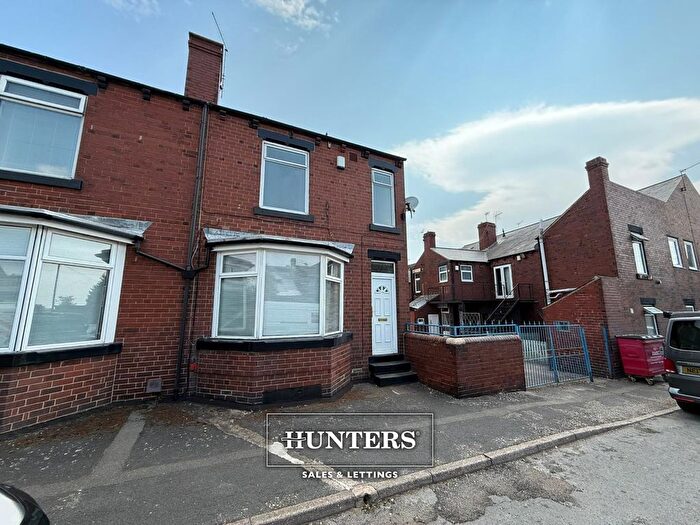 3 Bedroom Semi-Detached House To Rent In First Avenue, Royston, Barnsley, S71