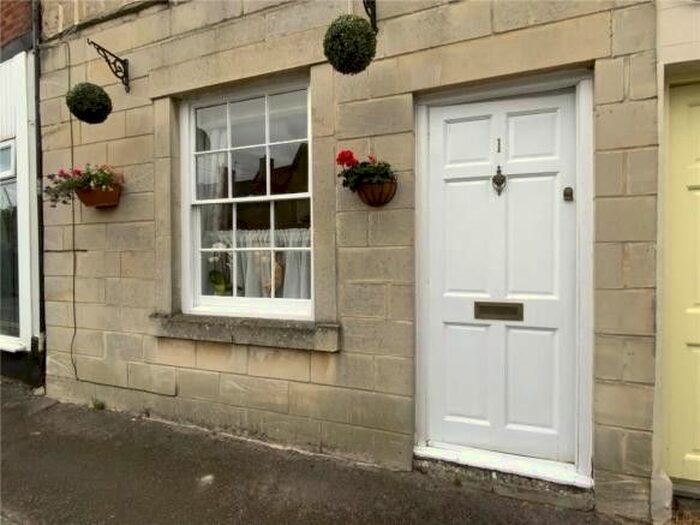 1 Bedroom Flat To Rent In White Street, Market Lavington, Devizes, Wiltshire, SN10