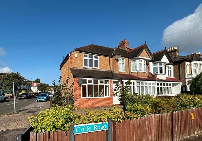 2 Bedroom End Of Terrace House To Rent In Colfe Road, Forest Hill, London, SE23