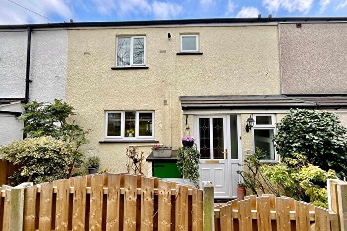 3 Bedroom Town House For Sale In Deer Park Place, Sheffield, South Yorkshire, S6