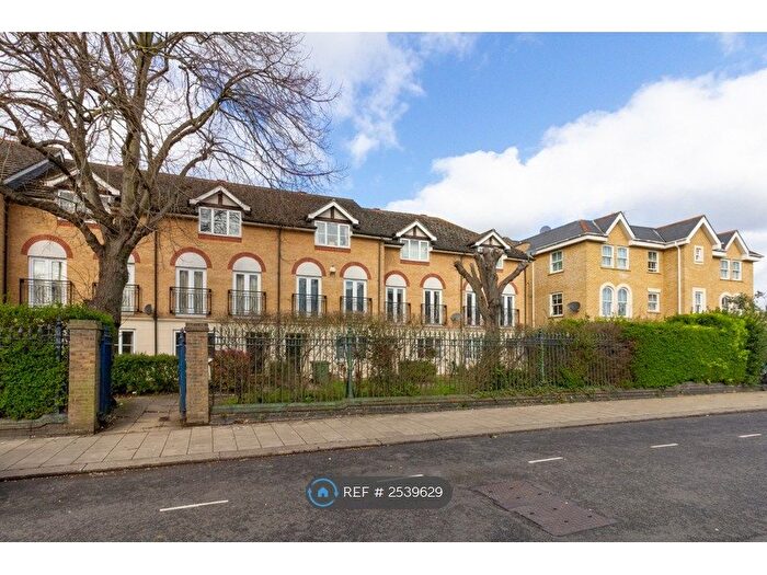 4 Bedroom Terraced House To Rent In Conyers Road, London, SW16