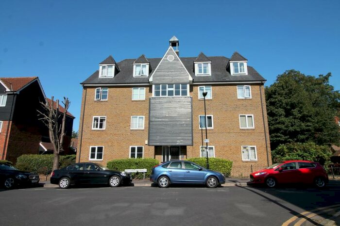 1 Bedroom Flat To Rent In Northumberland Road, London, E6