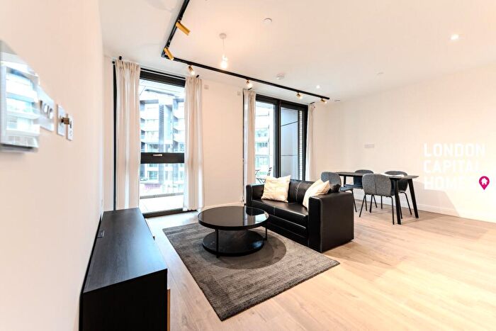 1 Bedroom Apartment To Rent In Siena House, Bollinder Place, London, EC1V