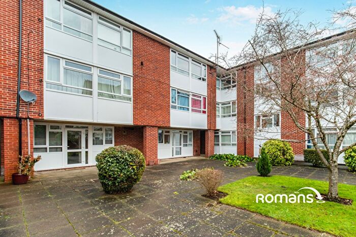 1 Bedroom Flat To Rent In Grainford Court, Crescent Road, Wokingham, RG40