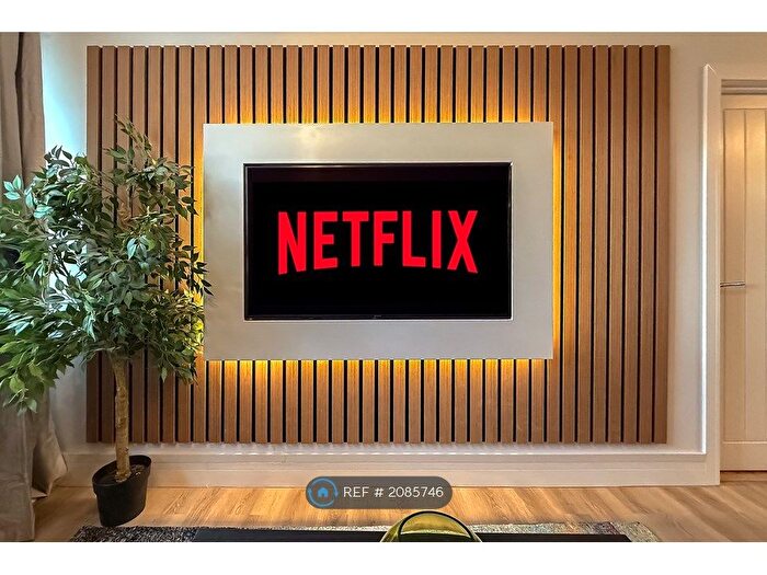 2 Bedroom Flat To Rent In Handcross Road, Luton, LU2