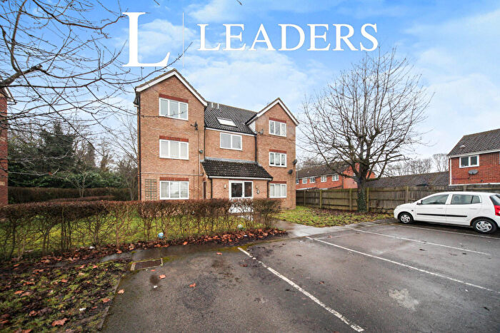 2 Bedroom Apartment To Rent In Milton Way Houghton Regis -, LU5