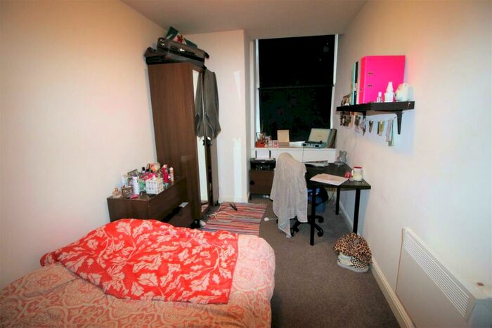 4 Bedroom Private Hall To Rent In Flat, Pitt Street, Lancaster, LA1