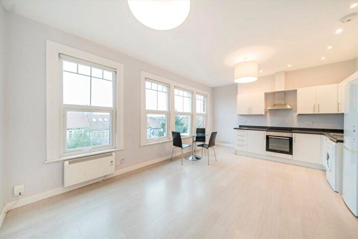1 Bedroom Flat To Rent In Alexandra Park Road, London, N10