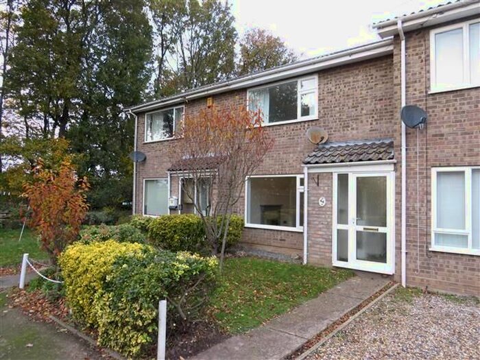 2 Bedroom Property To Rent In Spruce Avenue, Ormesby, Great Yarmouth, NR29