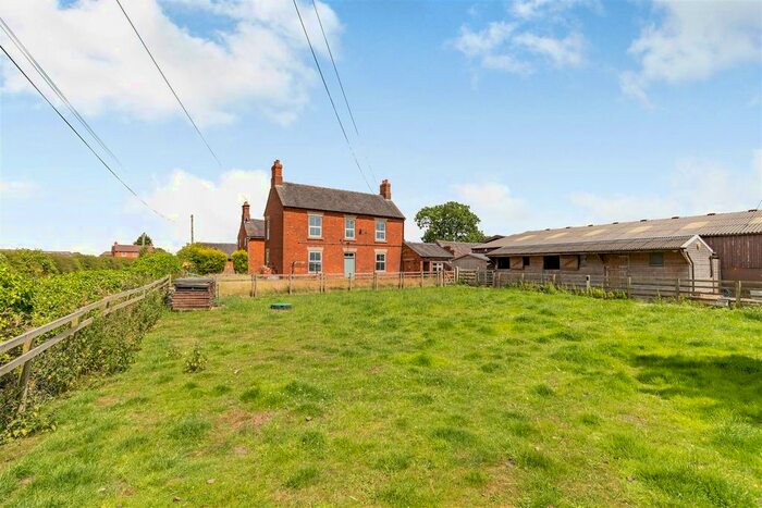 4 Bedroom Property For Sale In Uttoxeter Road, Blithbury, Rugeley, Staffordshire, WS15