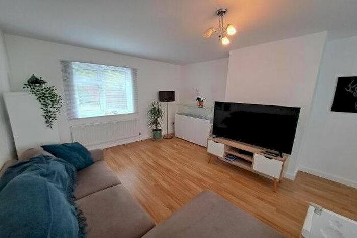 3 Bedroom End Of Terrace House To Rent In Demesne Drive, Stalybridge, SK15