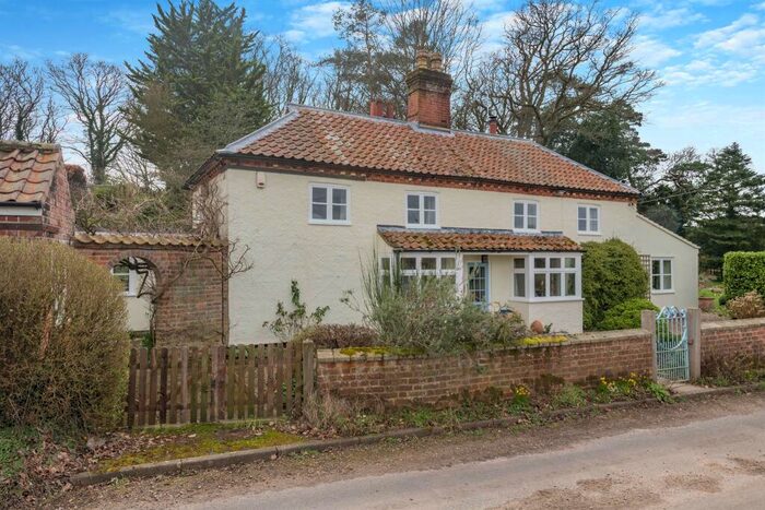 4 Bedroom Detached House For Sale In Clare Cottage, Oulton, Norwich, NR11