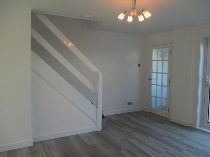 2 Bedroom Property To Rent In Wolverwood Close, Plympton, Devon, PL7