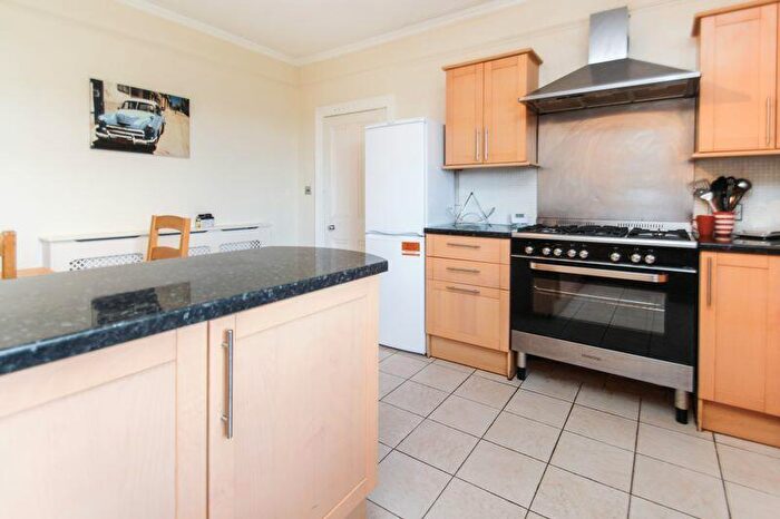 4 Bedroom Property To Rent In Burnaby Road, Bournemouth, BH4