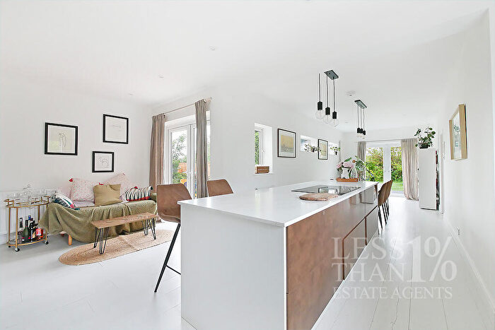 5 Bedroom Detached House For Sale In Bugbrooke Road -, NN7