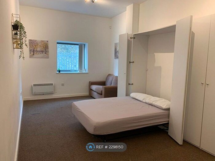 Studio To Rent In Washington Parade, Bootle, L20