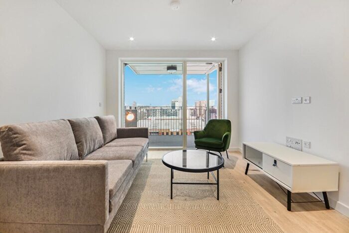 1 Bedroom Apartment To Rent In Thomas Road London, E14