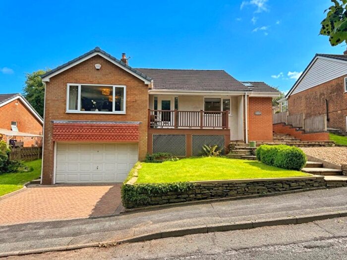 3 Bedroom Bungalow For Sale In Greenbank Park, Rawtenstall, Rossendale, BB4