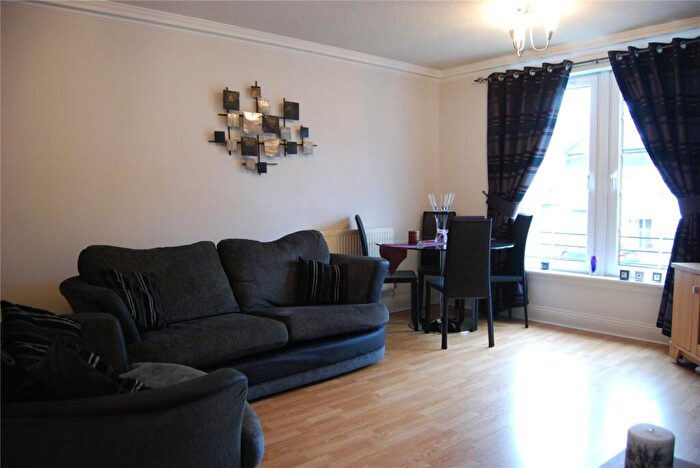 2 Bedroom Flat To Rent In Powderhall Rigg, Edinburgh, EH7
