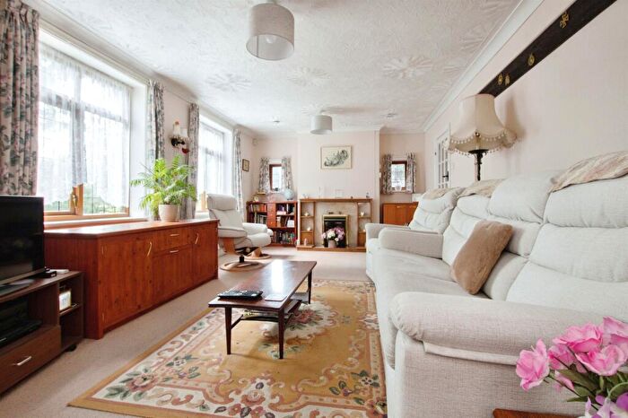 3 Bedroom Detached House For Sale In Wood Lane, Bournemouth, BH11