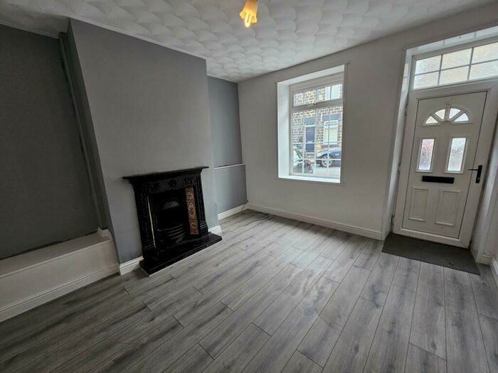 3 Bedroom House To Rent In Osborne Street, Barnsley, S70