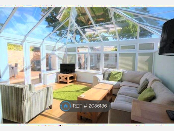 3 Bedroom Bungalow To Rent In Whitehayes Close, Burton, Christchurch, BH23