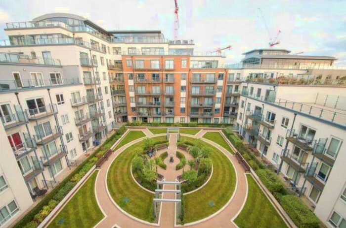 2 Bedroom Flat To Rent In Heritage Avenue, Finsbury Park, London, NW9