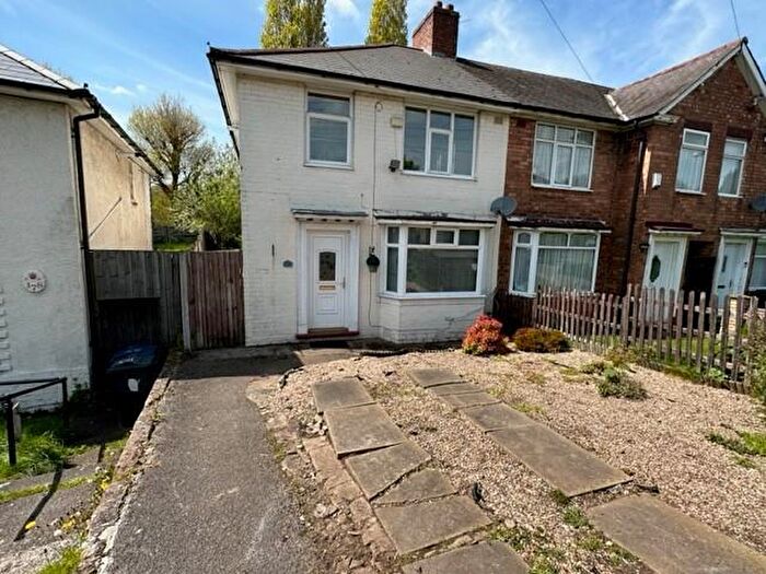 3 Bedroom Semi-Detached House To Rent In Twickenham Road, Birmingham, B44