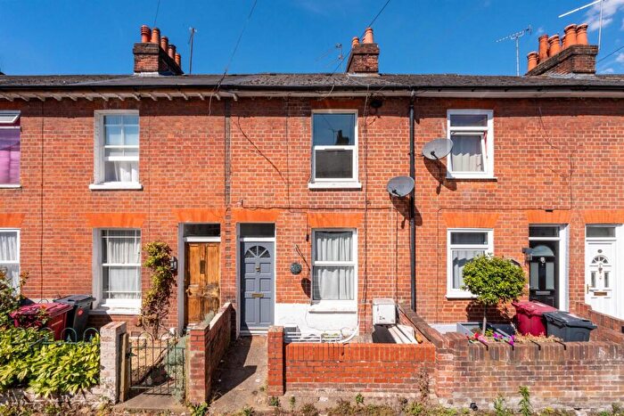 2 Bedroom Terraced House To Rent In Victoria Street, Reading, RG1