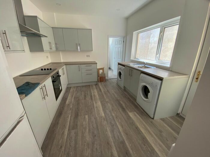 3 Bedroom Property To Rent In Trinity Street, Gorseinon, Swansea, SA4